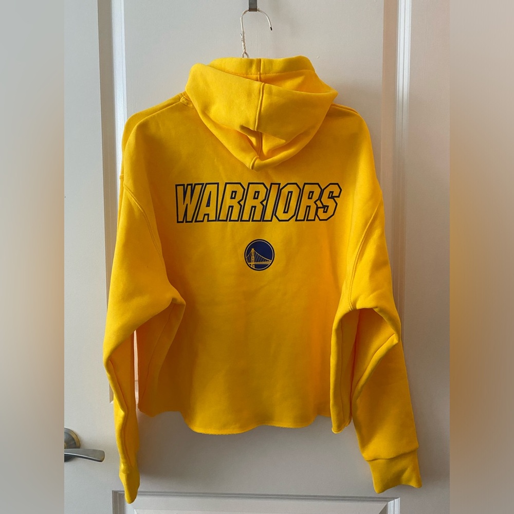 Women’s Golden State Warriors Courtside Pullover Fleece Hoodie